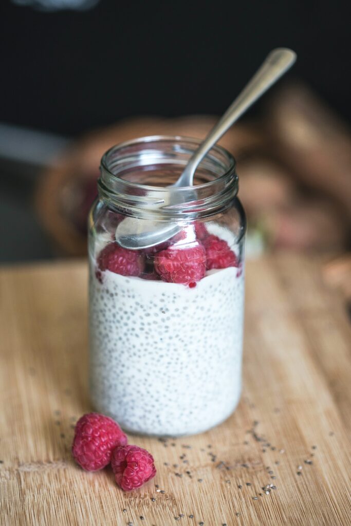 el Pudding de chia contiene Omega · muy necesarios para la salud.